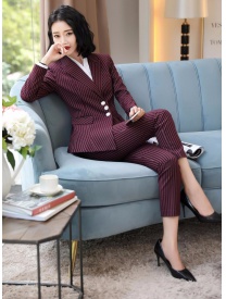 女式三?？蹢l紋西裝酒紅色
